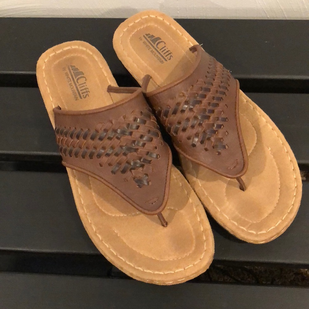 Cliffs sandals
